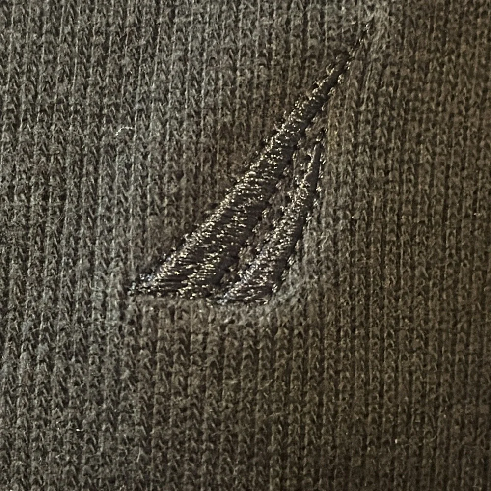 NAUTICA 1/4 Zip pullover   Size Medium - Picture 4 of 11